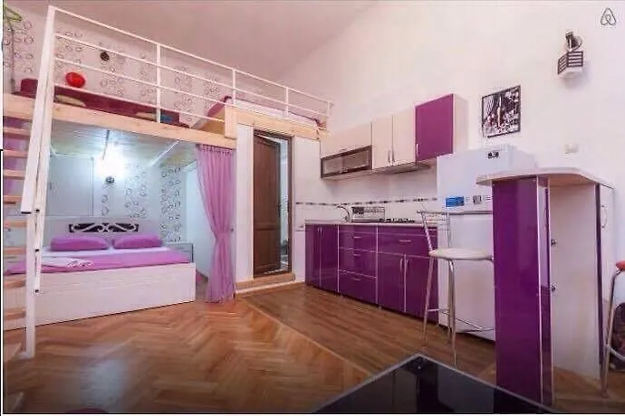 Апартаменты Comfortable Flat In Central Тбилиси