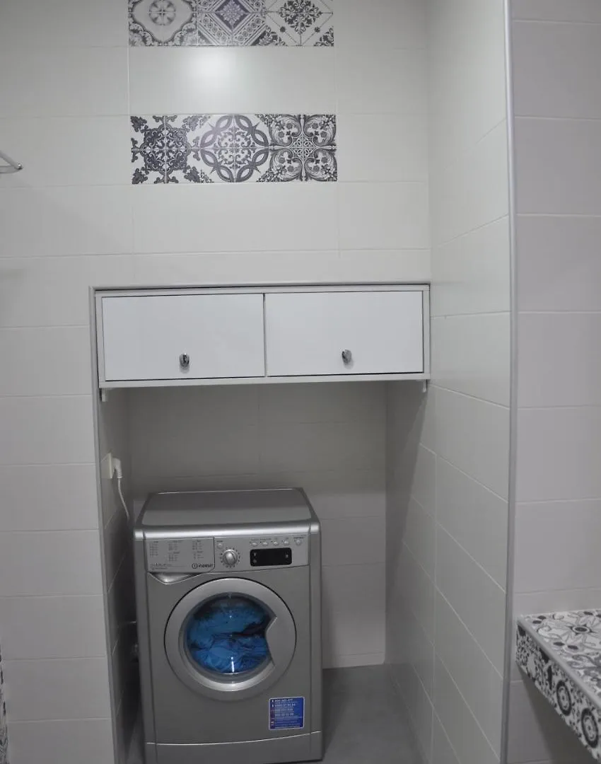 Comfortable Flat In Central Tiflis 0*,